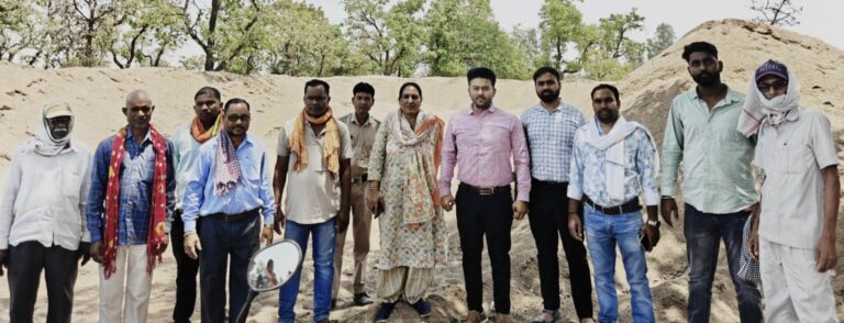सल्फा-सावंतपुर में अवैध रेत भंडारण पर प्रशासन की बड़ी कार्रवाई.. 9 लोगों पर FIR, 1200 ट्रैक्टर-ट्राली रेत जब्त