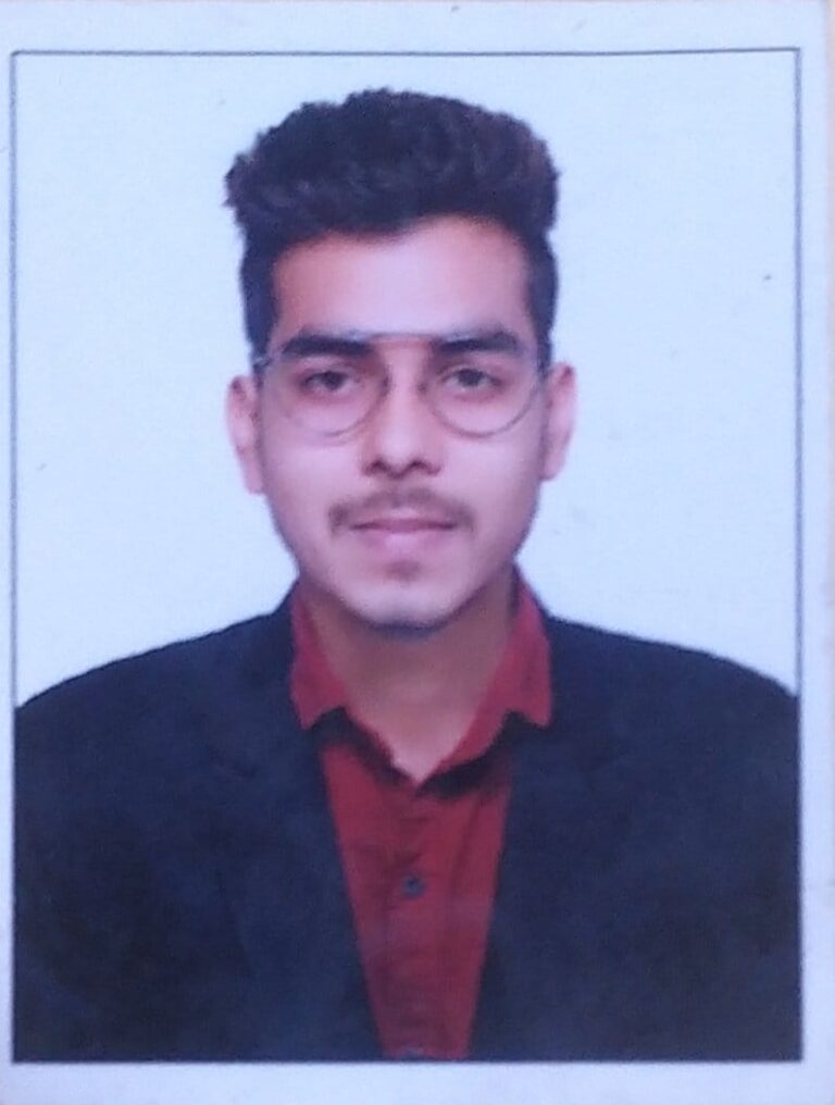 आकाश अग्रवाल की प्रेरणादायक यात्रा: कठिन परिश्रम से बने चार्टर्ड अकाउंटेंट