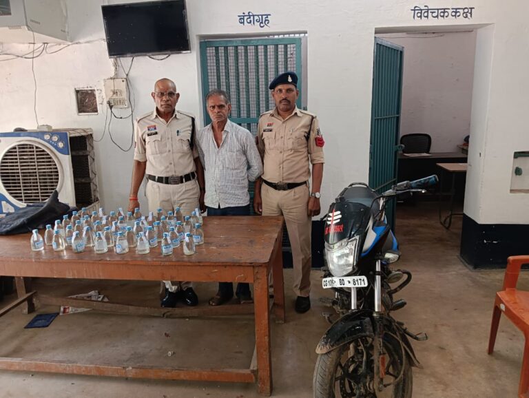 ऑपरेशन प्रहार के तहत् बिल्हा पुलिस को मिली सफलता शराब परिवहन करते आरोपी पकडाया